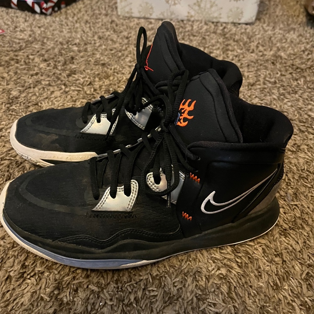 Youth Kyrie Basketball Shoes